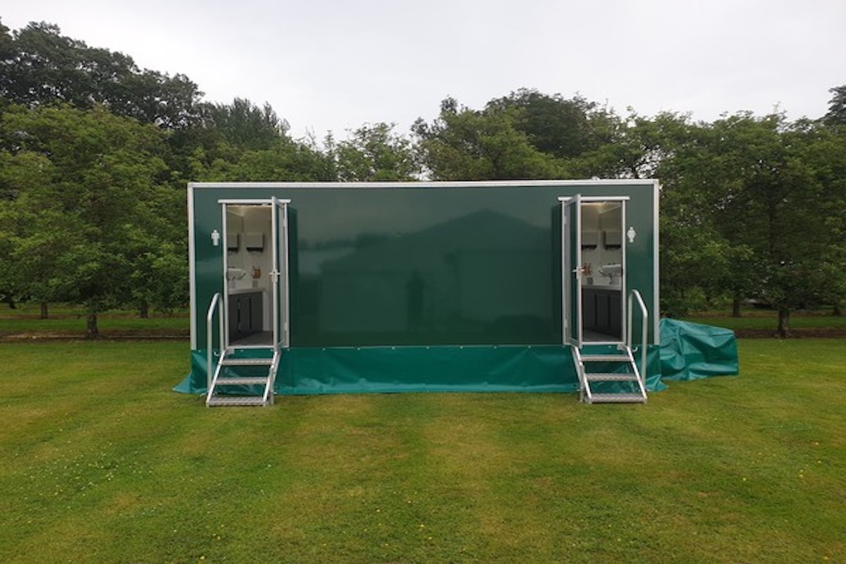 2+1 Luxury Trailer Toilets
